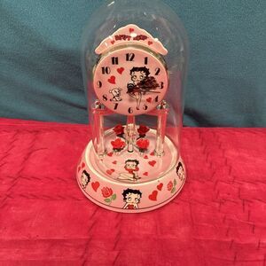 Betty Boop Anniversary Clock - No Chime Feature!